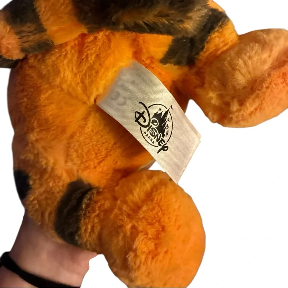 Authentic Disney Parks Winnie the Pooh Tigger‎ Plush